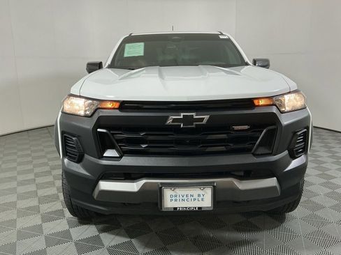 Used 2024 Chevrolet Colorado Trail Boss w/ Technology Package AWD/4WD image 3