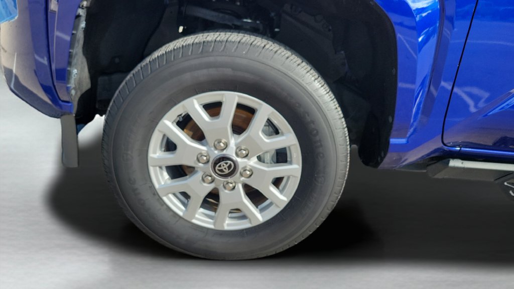 Certified 2025 Toyota Tacoma SR5 AWD/4WD image 26