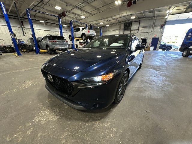 Used 2023 MAZDA MAZDA3 s FWD image 1