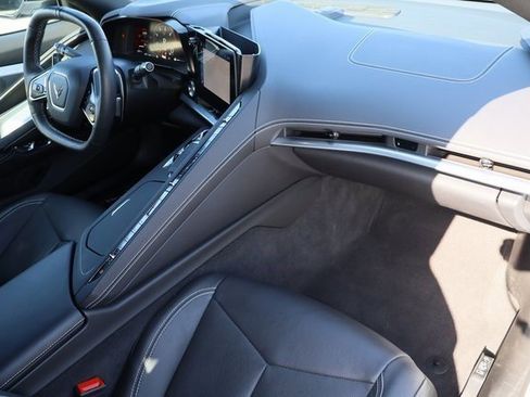 Certified 2024 Chevrolet Corvette Stingray Preferred Cpe w/ 2LT image 25