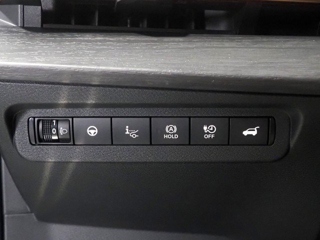 Used 2024 Nissan Ariya Evolve+ AWD/4WD image 28