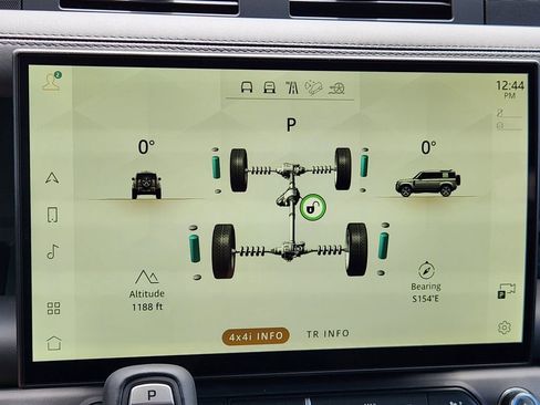 New 2026 Land Rover Defender 110 X-Dynamic SE AWD/4WD image 25
