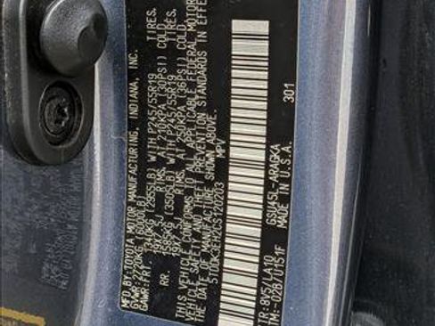 Used 2012 Toyota Highlander Limited w/ Tow Pkg image 17