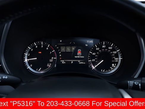 Used 2023 Toyota Highlander XLE AWD/4WD image 35