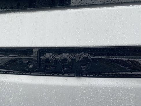 New 2025 Jeep Grand Cherokee Limited image 46