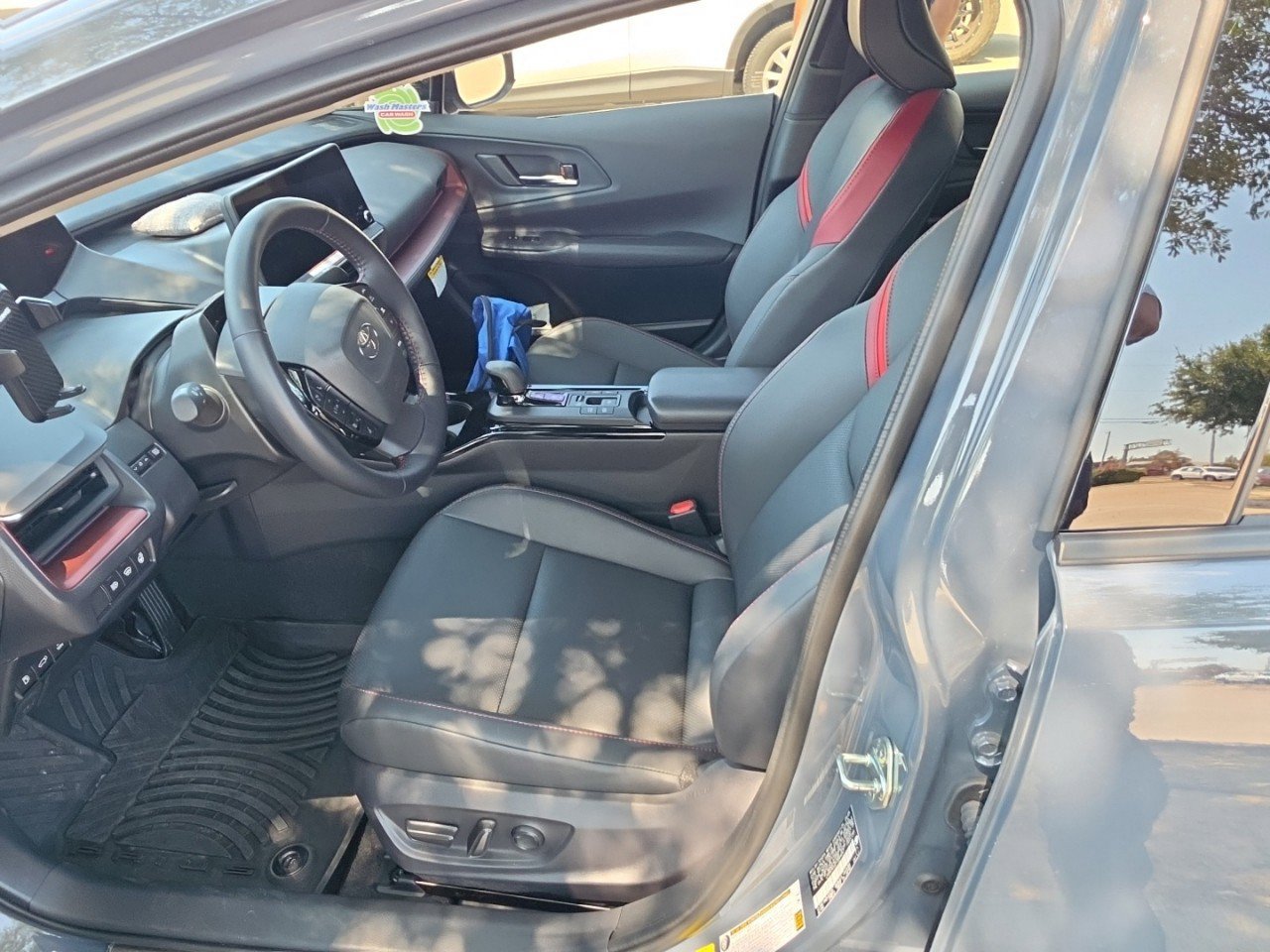Used 2026 Toyota Prius Plug-In Hybrid w/ Limited Premium Package FWD image 8