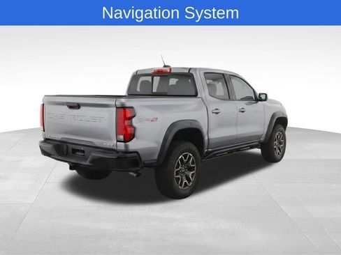 Used 2024 Chevrolet Colorado ZR2 w/ ZR2 Convenience Package III AWD/4WD image 4