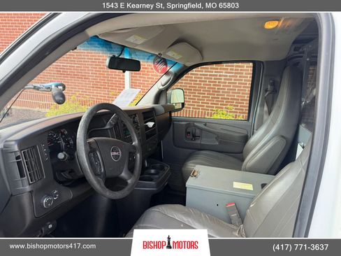 Used 2015 GMC Savana 2500 RWD image 6