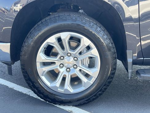 Used 2024 Chevrolet Silverado 1500 LTZ w/ LTZ Convenience Package II image 36