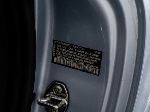 Used 2017 Porsche 911 Carrera 4S image 52