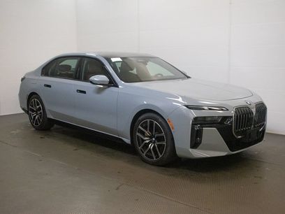 Used 2025 BMW 740i xDrive w/ Premium Package