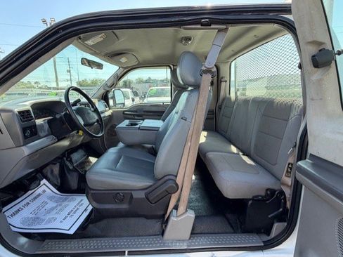 Used 2001 Ford F350 XL image 14