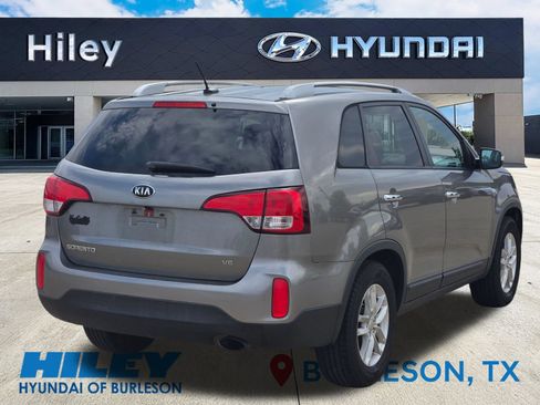 Used 2015 Kia Sorento LX FWD image 4