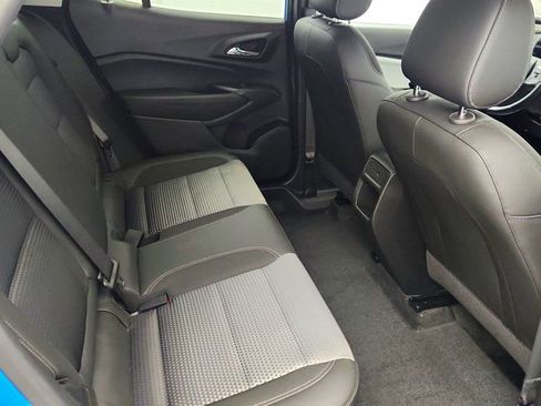 Used 2025 Chevrolet Trax LT w/ Driver Confidence Package image 21