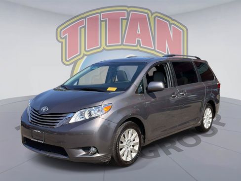 Used 2015 Toyota Sienna XLE w/ XLE Navigation Package AWD/4WD image 1