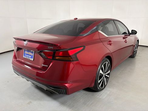 Used 2021 Nissan Altima 2.0 SR FWD image 8