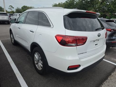 Used 2020 Kia Sorento LX w/ LX I4 Convenience Package FWD image 4