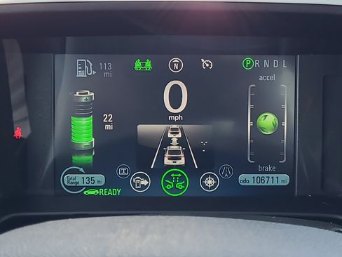 Used 2015 Chevrolet Volt Premium w/ Premium Trim Package FWD image 18