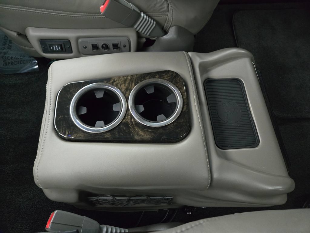 Used 2023 Chevrolet Express 2500 Extended RWD image 26