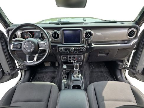 Used 2020 Jeep Wrangler Unlimited Sahara AWD/4WD image 12