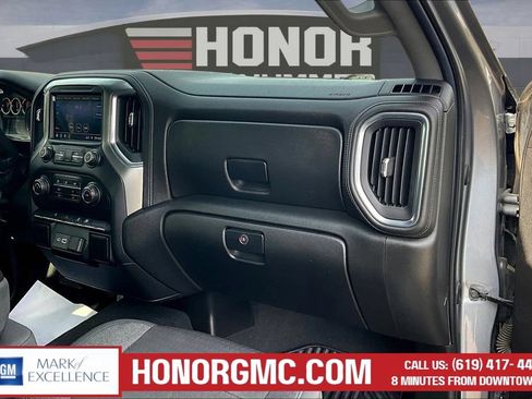 Used 2020 Chevrolet Silverado 1500 LT w/ LT Value Package RWD image 27