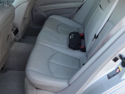Used 2004 Mercedes-Benz E 500 Sedan image 37