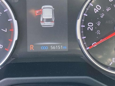 Used 2022 Toyota RAV4 LE FWD image 30