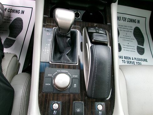 Used 2016 Lexus LS 460 w/ Comfort Package image 18