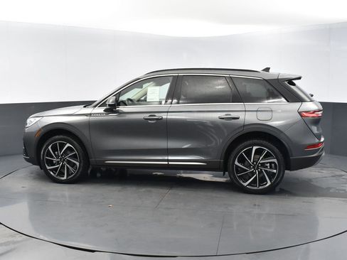 New 2025 Lincoln Corsair Reserve image 2