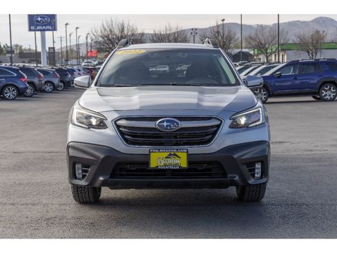 Used 2022 Subaru Outback Premium image 7