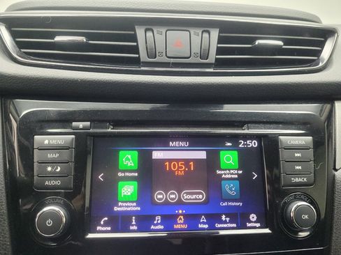 Used 2020 Nissan Rogue Sport SL FWD image 25