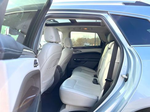 Used 2014 Cadillac SRX Luxury w/ Driver Awareness Package image 32