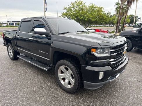 Used 2017 Chevrolet Silverado 1500 LTZ Z71 w/ LTZ Plus Package AWD/4WD image 3