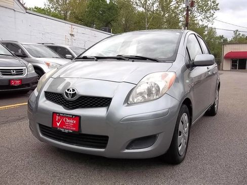 Used 2009 Toyota Yaris S FWD image 1