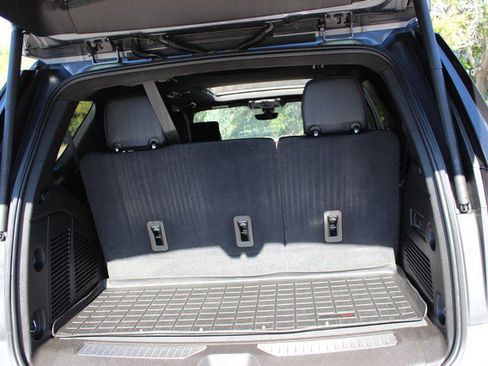 Used 2021 GMC Yukon Denali image 15