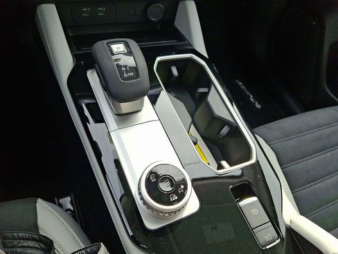 New 2026 Mitsubishi Outlander SE image 7