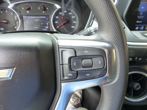 Used 2021 Chevrolet Blazer LT FWD image 25