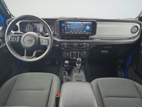 Used 2024 Jeep Wrangler Unlimited Sport AWD/4WD image 11