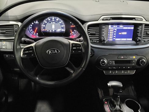 Used 2019 Kia Sorento EX image 22