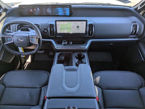 New 2025 Ford Expedition Platinum w/ Stealth Performance Package image 17