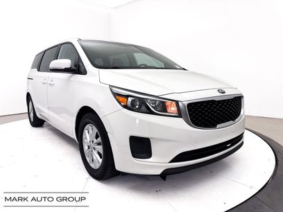 Used 2017 Kia Sedona LX