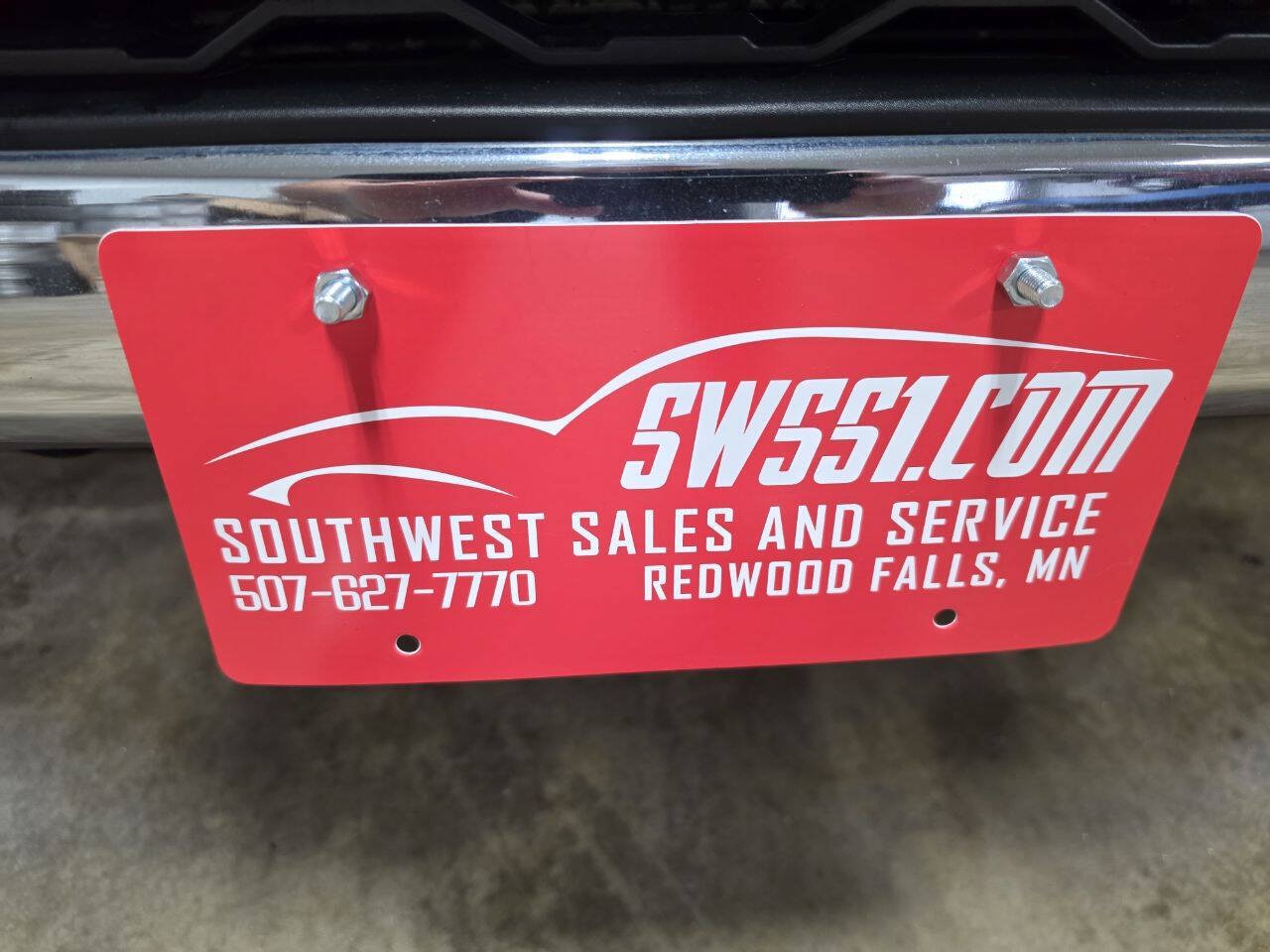 Used 2024 RAM 2500 Big Horn w/ Off Road Package AWD/4WD image 2