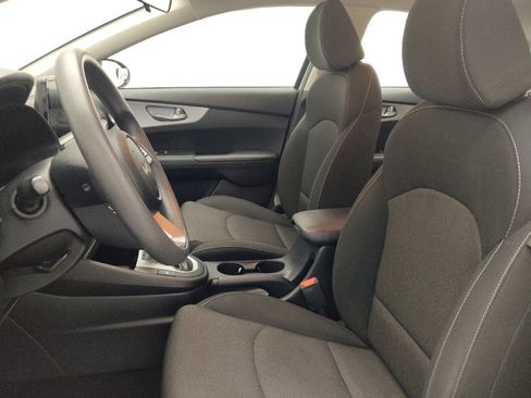 Used 2022 Kia Forte LXS FWD image 17