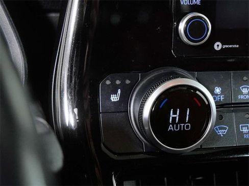 Used 2021 Toyota Highlander XSE image 21