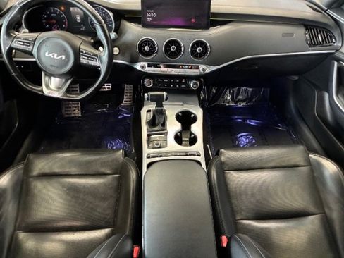 Used 2022 Kia Stinger GT1 RWD image 16