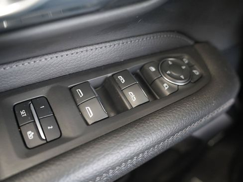 Used 2023 GMC Yukon Denali AWD/4WD image 26