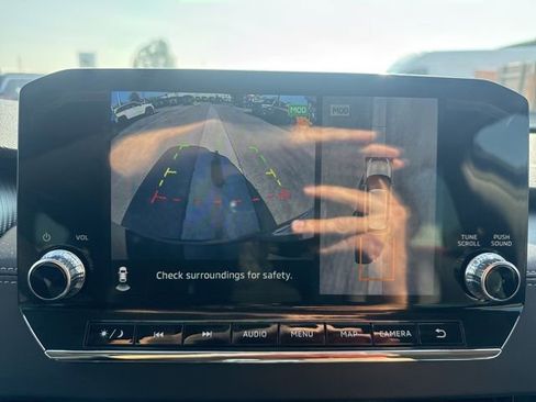 Used 2023 Mitsubishi Outlander SEL image 16