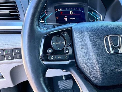 Used 2018 Honda Odyssey Elite image 11