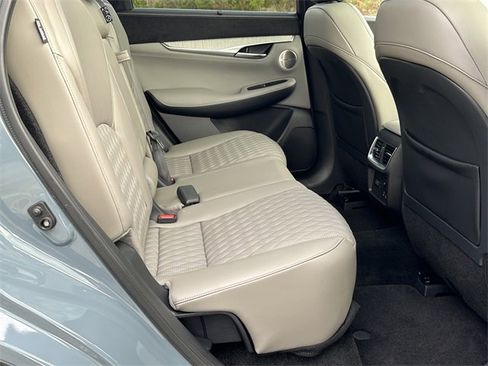 Used 2024 INFINITI QX50 Autograph image 16