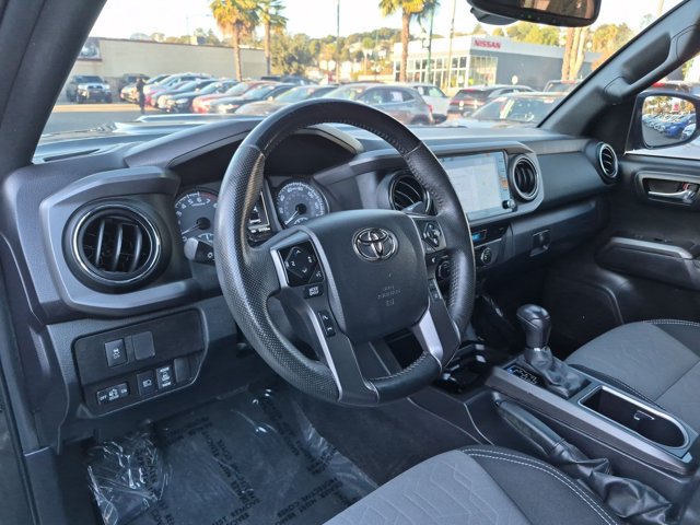 Used 2022 Toyota Tacoma TRD Sport AWD/4WD image 10